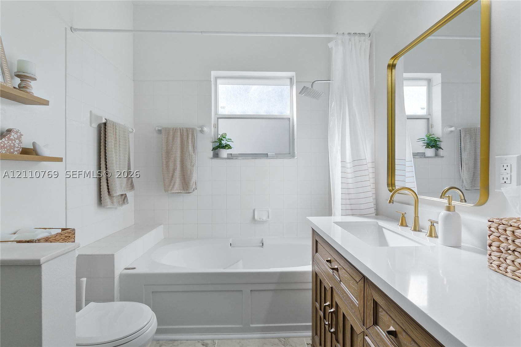 4402 NW 43rd St, Coconut Creek FL 33073