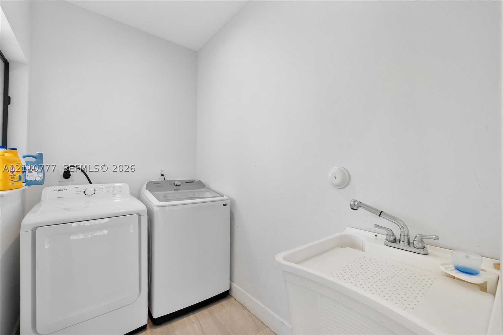 4484 SW 26th Ave, Fort Lauderdale FL 33312