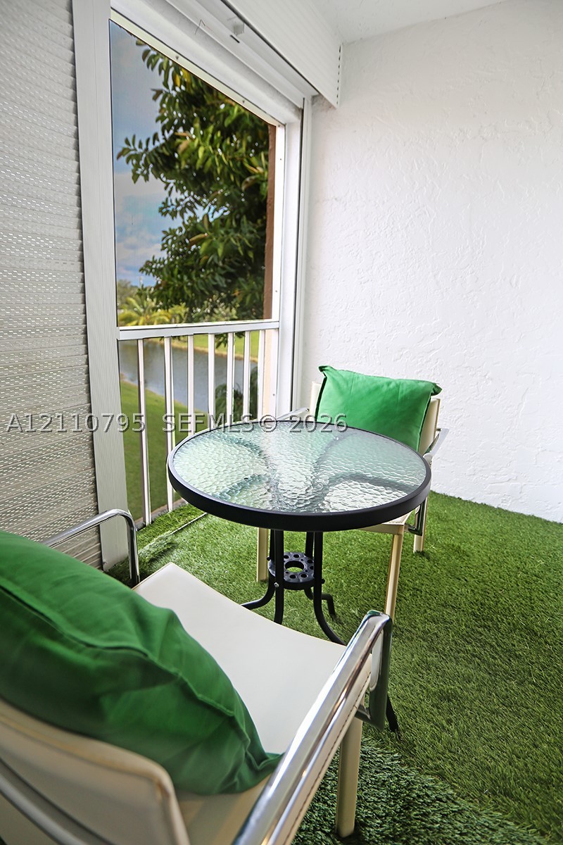 6570 Royal Palm Blvd #301J, Margate FL 33063