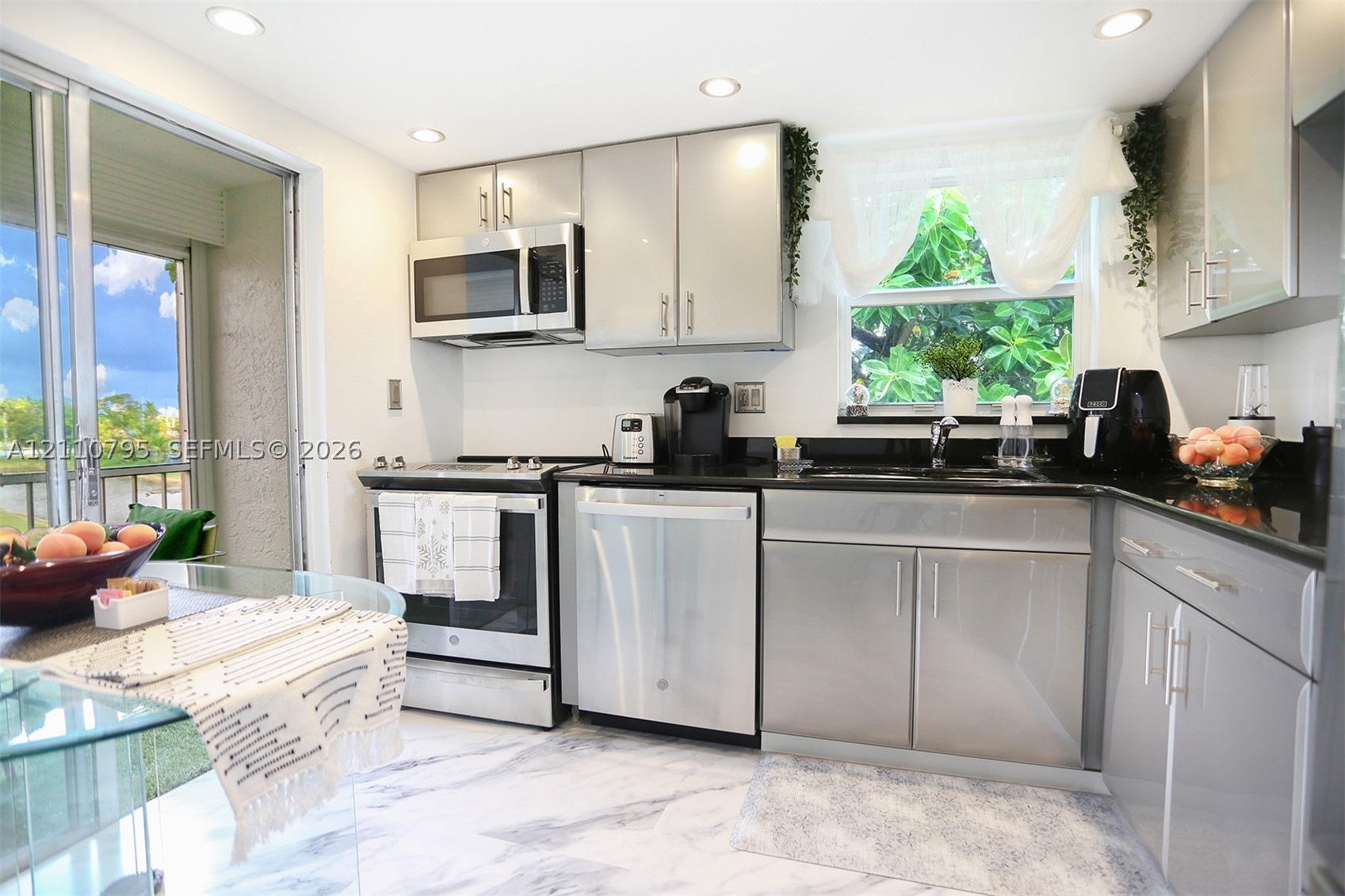 6570 Royal Palm Blvd #301J, Margate FL 33063