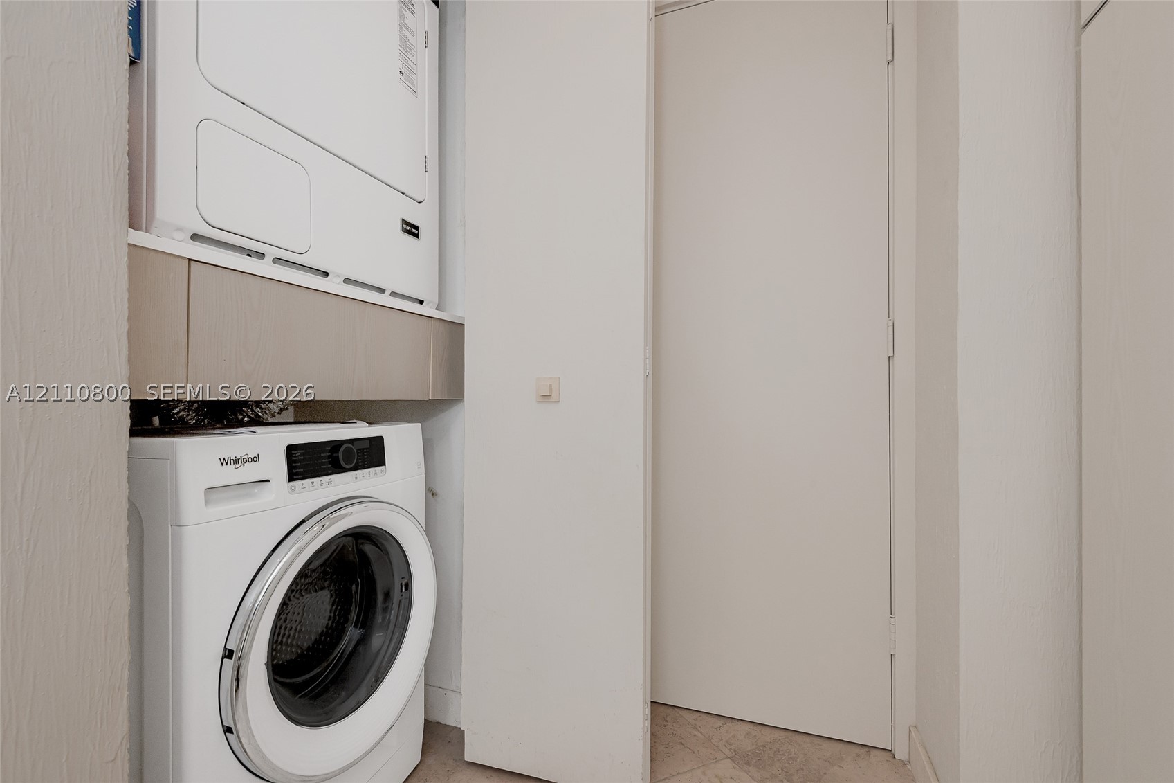 2800 Island Blvd #1105, Aventura FL 33160