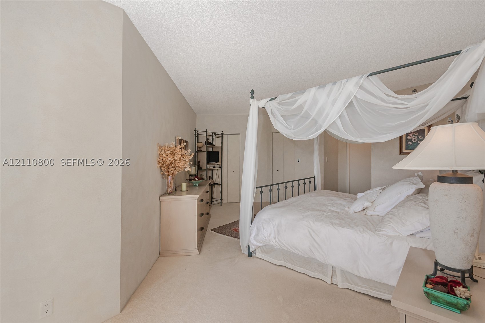 2800 Island Blvd #1105, Aventura FL 33160