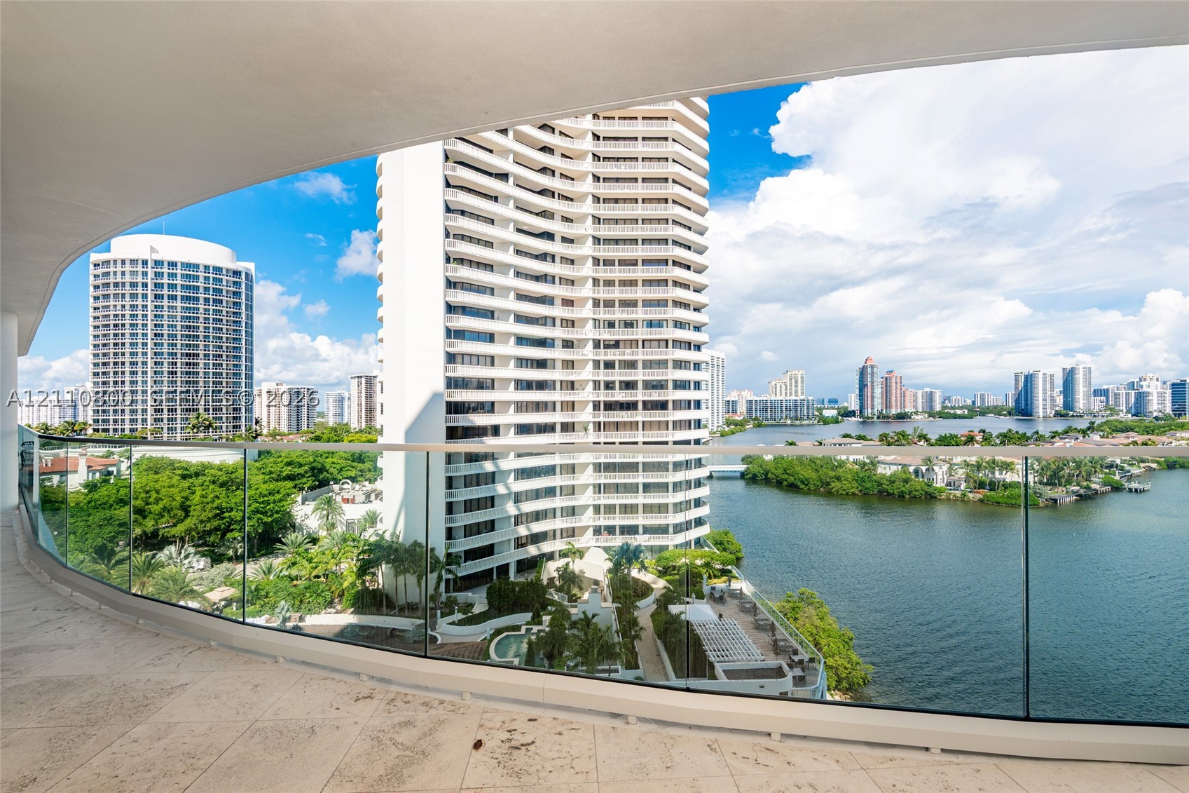 2800 Island Blvd #1105, Aventura FL 33160