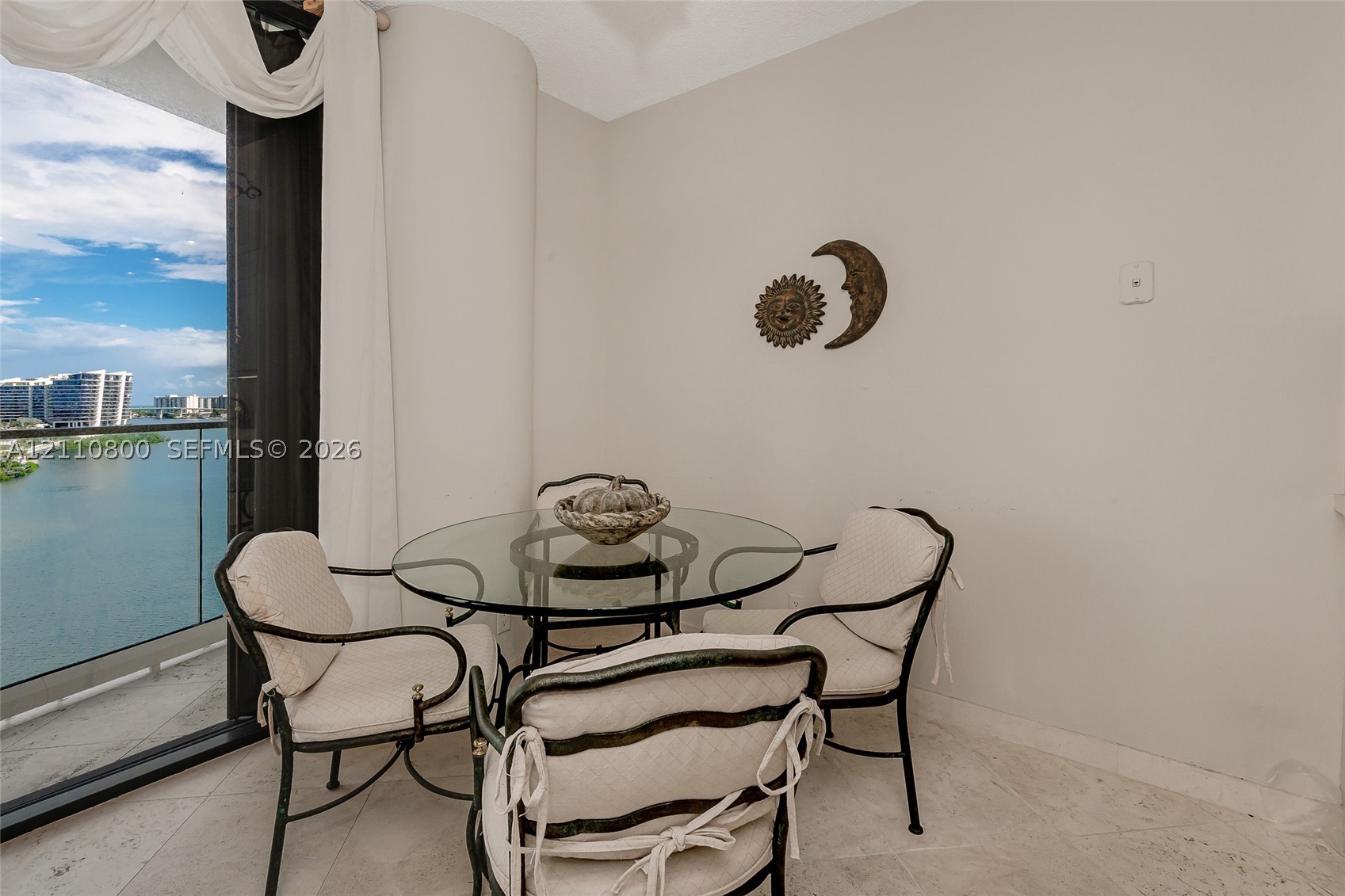 2800 Island Blvd #1105, Aventura FL 33160