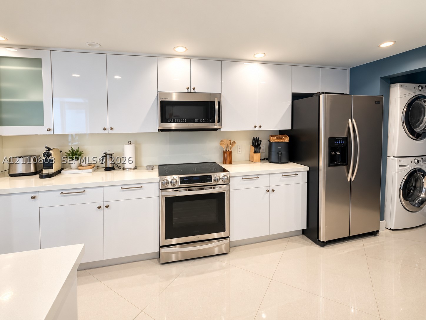 701 Brickell Key Blvd #2412, Miami FL 33131