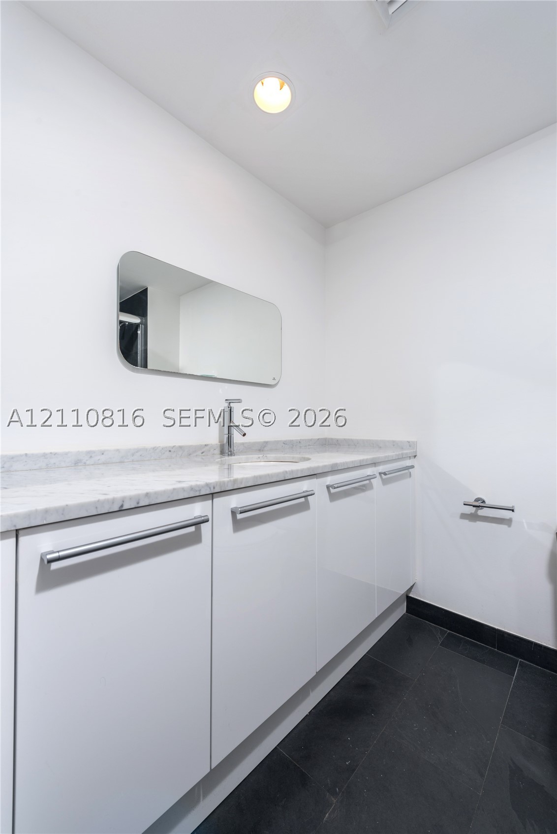 900 Biscayne Blvd #707, Miami FL 33132