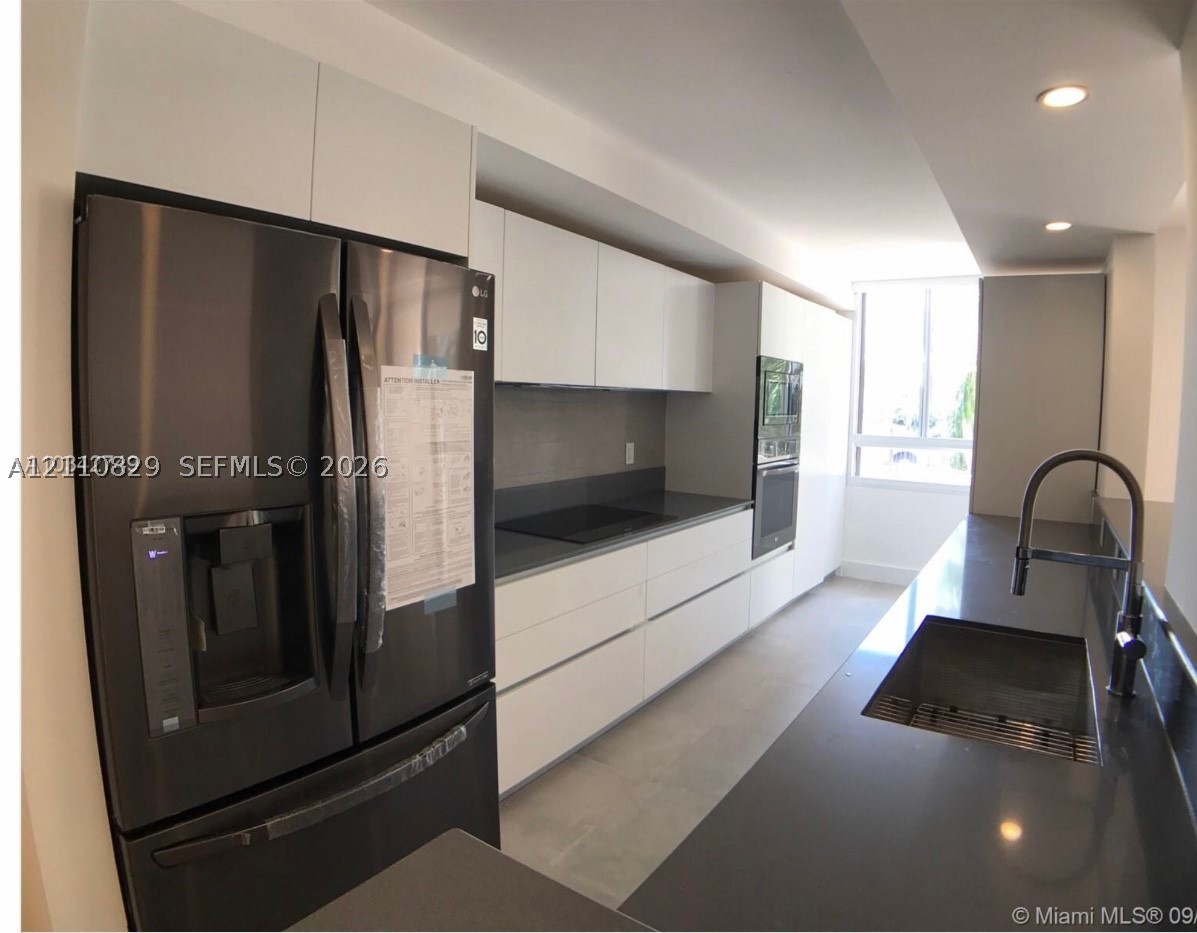 181 Crandon Blvd #102, Key Biscayne FL 33149