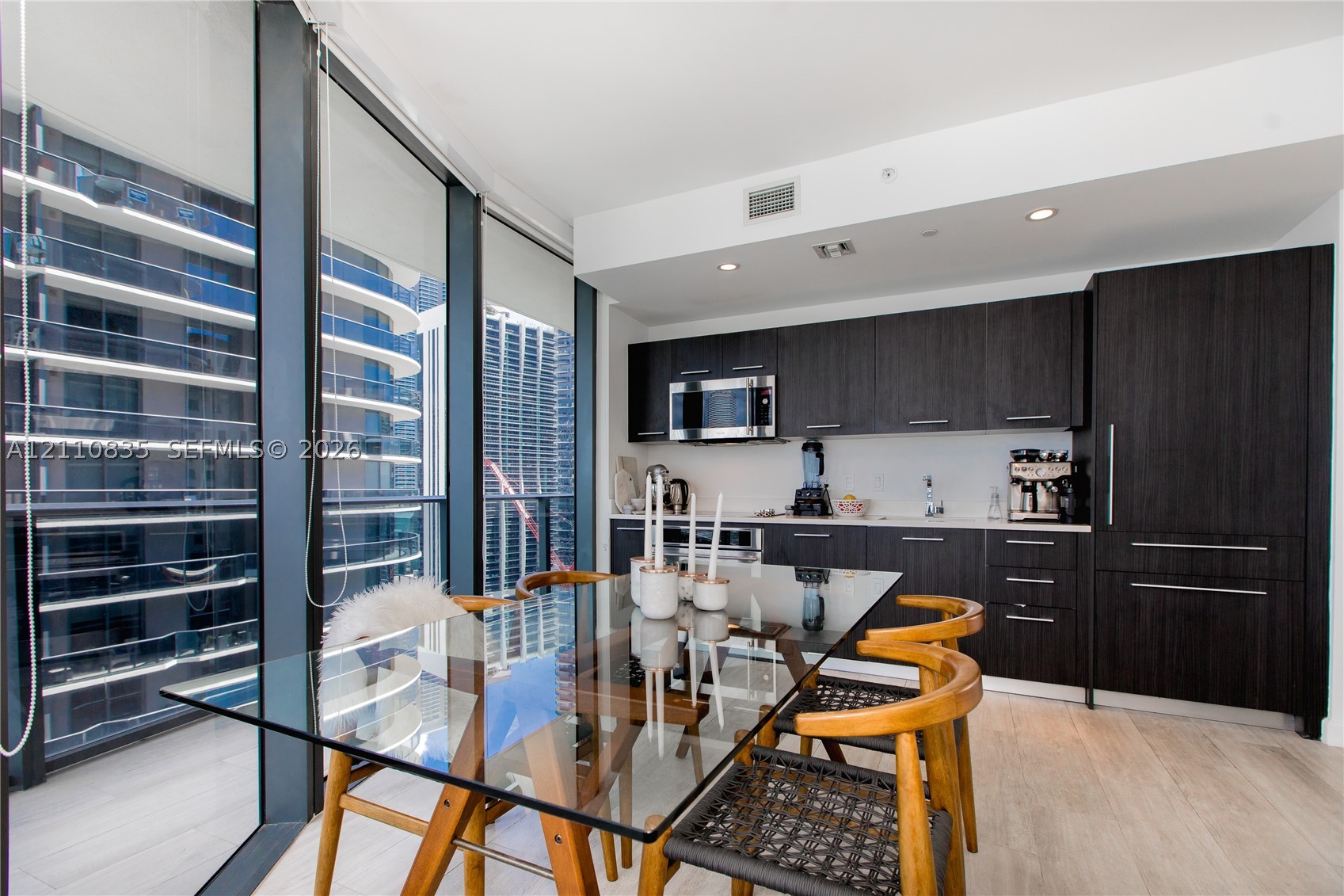 55 SW 9th St #2501, Miami FL 33130