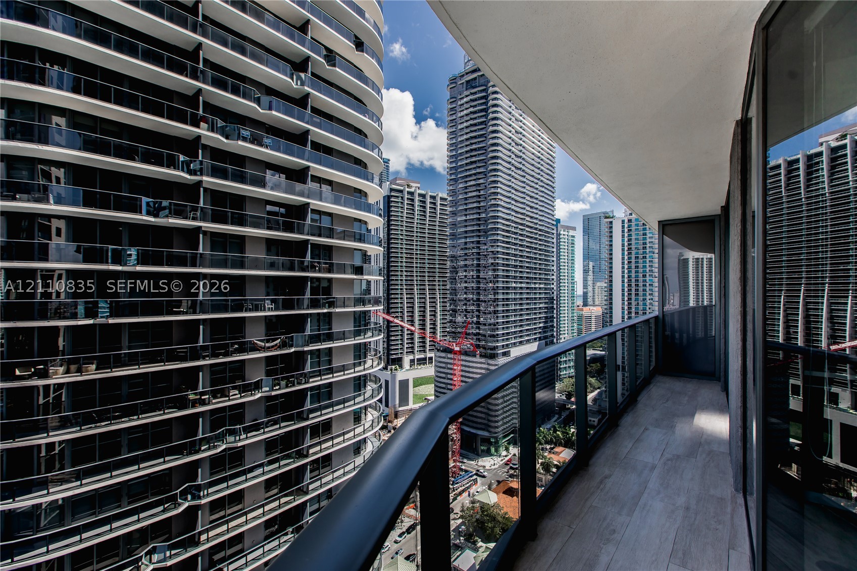 55 SW 9th St #2501, Miami FL 33130