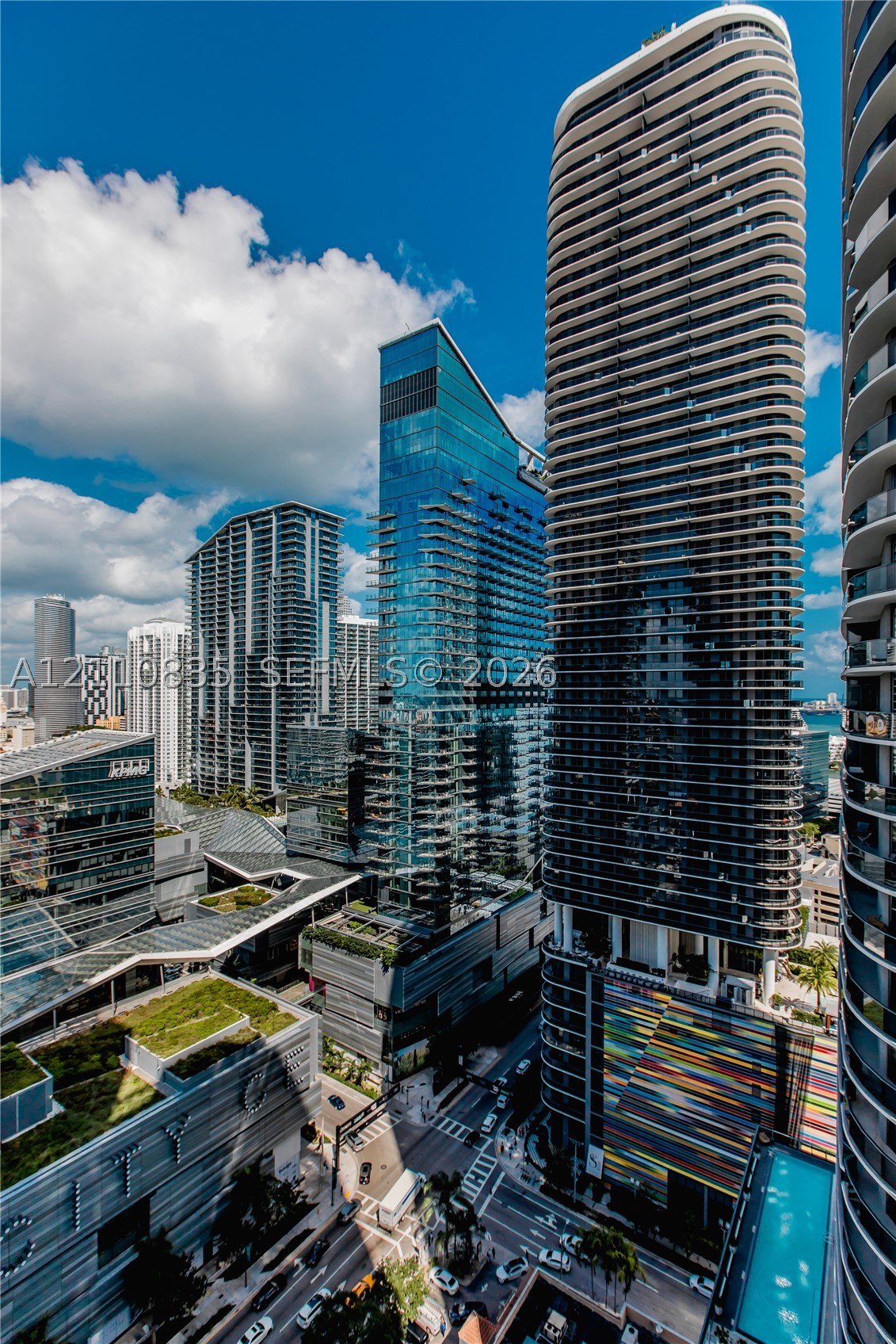 55 SW 9th St #2501, Miami FL 33130