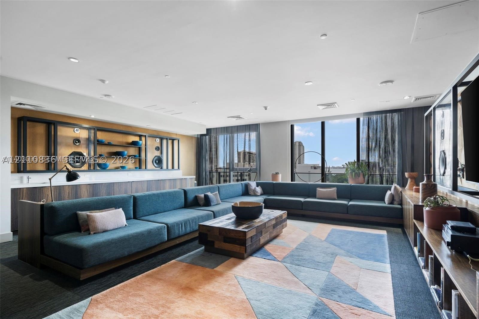 121 NE 34th St #1501, Miami FL 33137