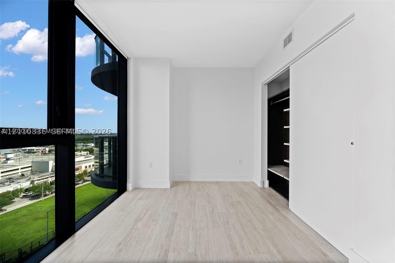 121 NE 34th St #1501, Miami FL 33137