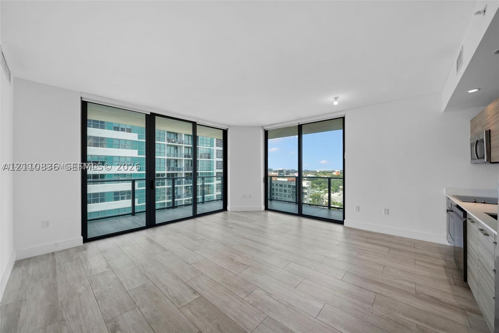 121 NE 34th St #1501, Miami FL 33137