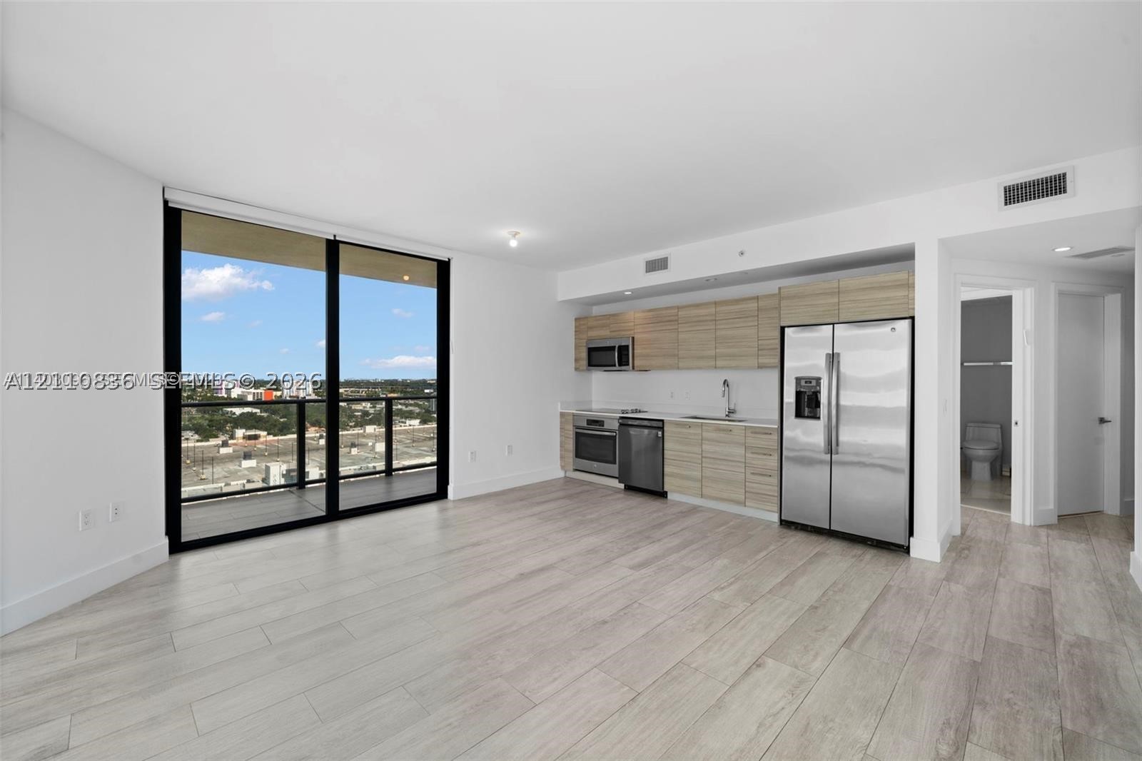 121 NE 34th St #1501, Miami FL 33137