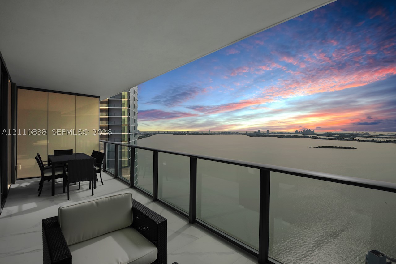 650 NE 32nd St #3504, Miami FL 33137