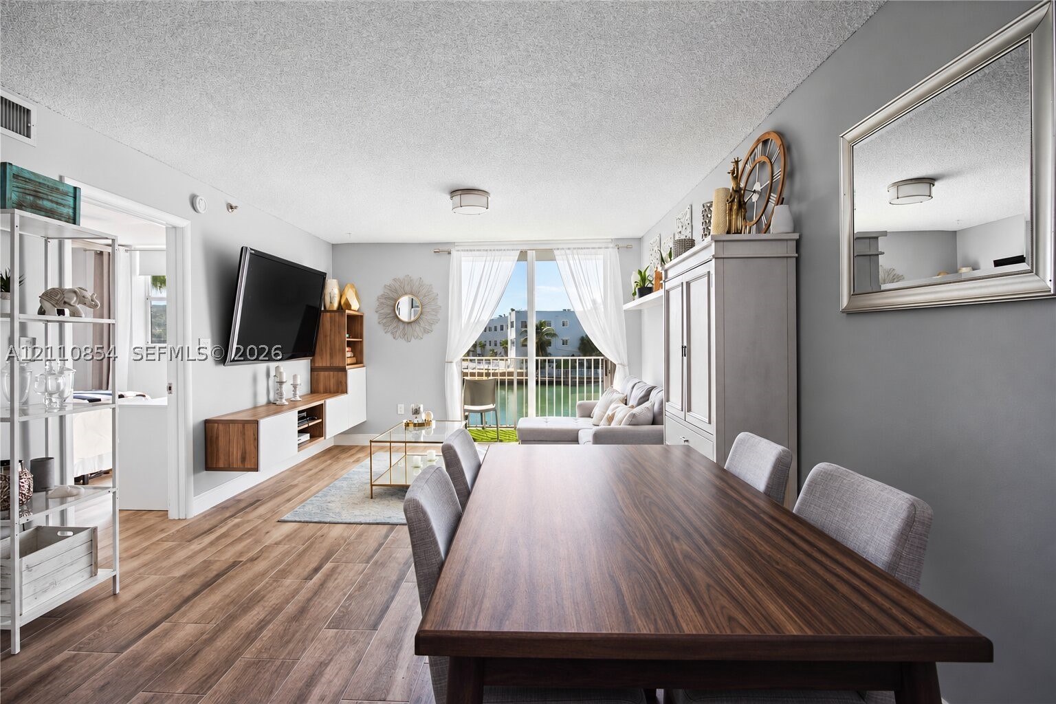 80 S Shore Dr #205, Miami Beach FL 33141