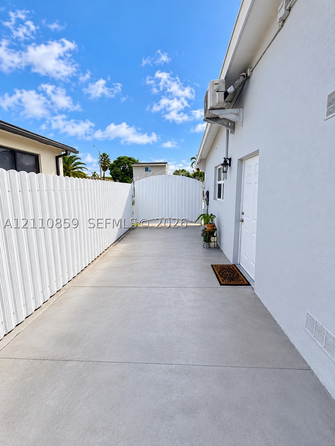 1720 SW 84th Ave, Miami FL 33155