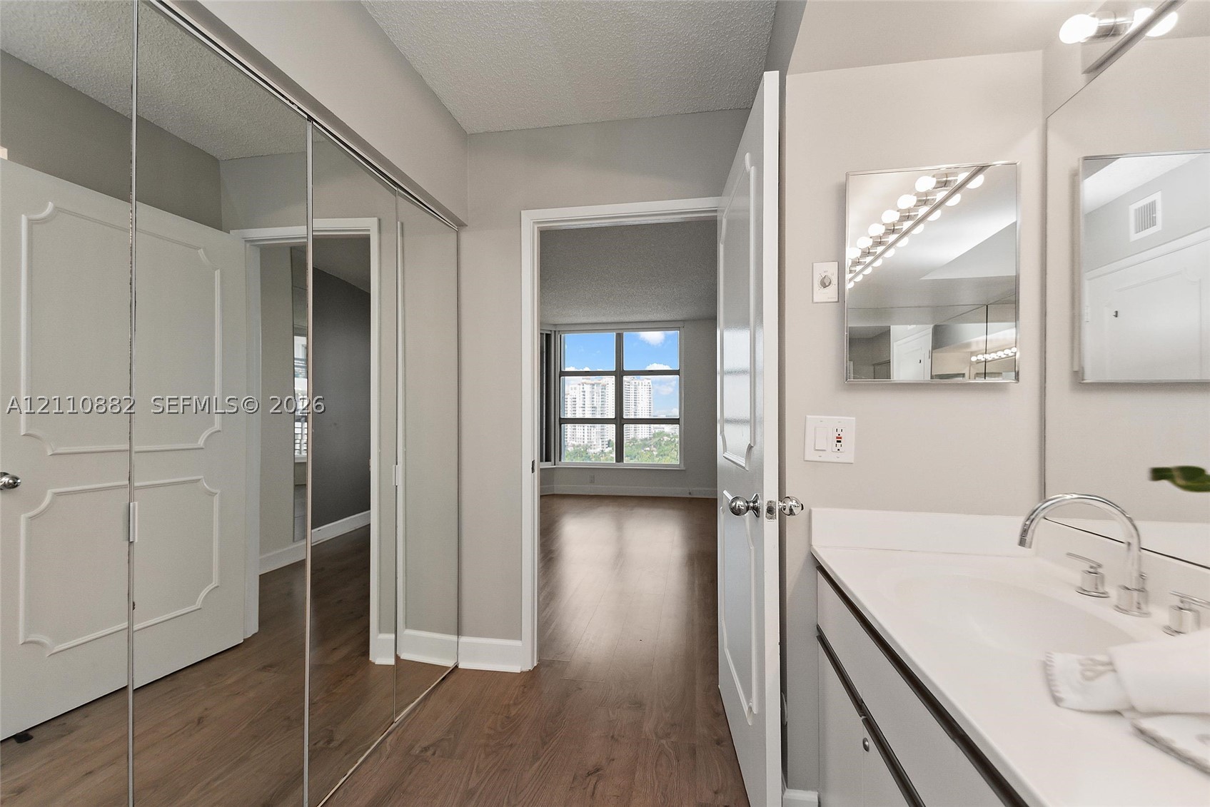 3400 NE 192nd St #1707, Aventura FL 33180