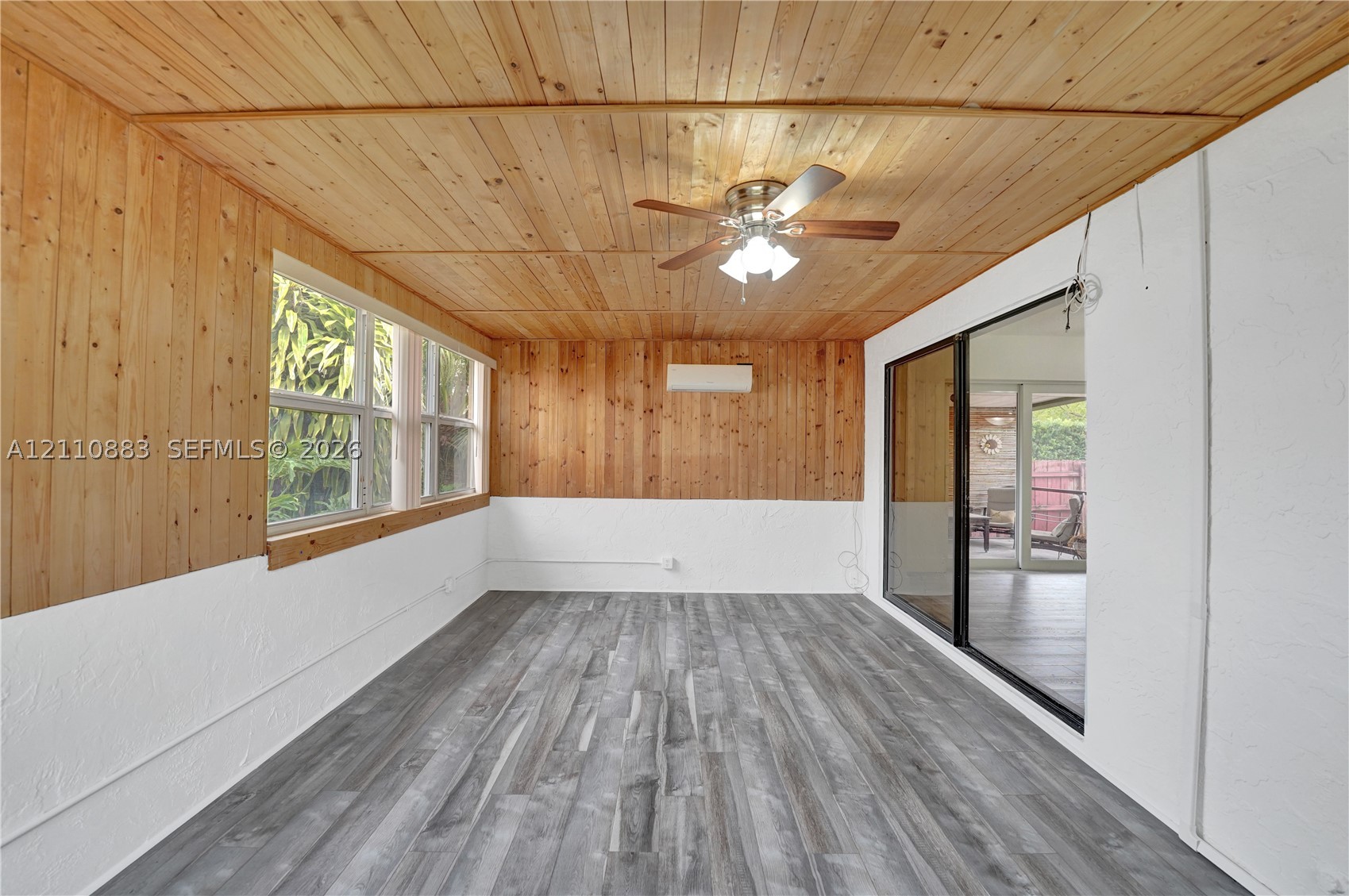 417 SE 4th St, Dania Beach FL 33004