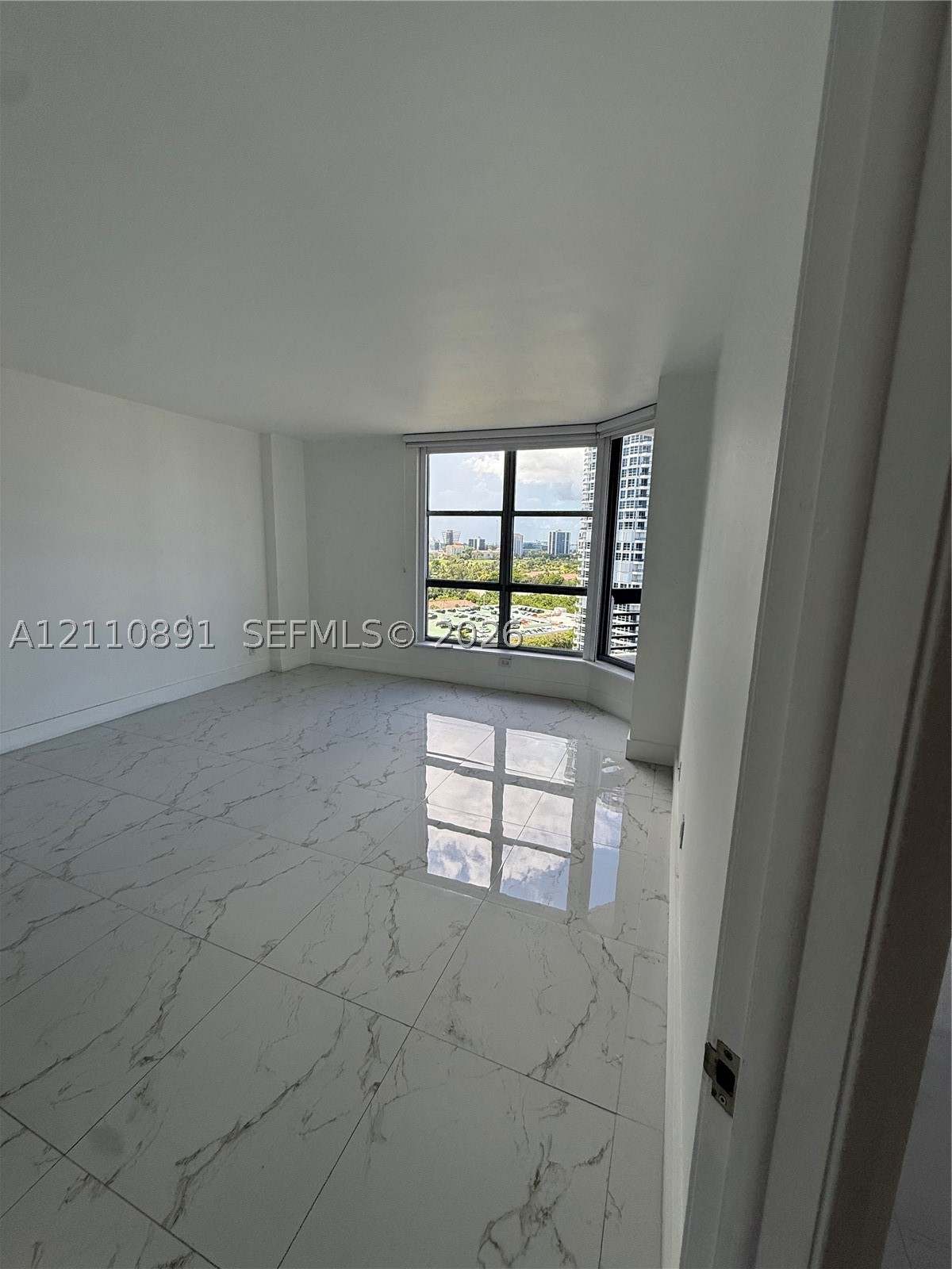 3600 Mystic Pointe Dr #1611, Aventura FL 33180