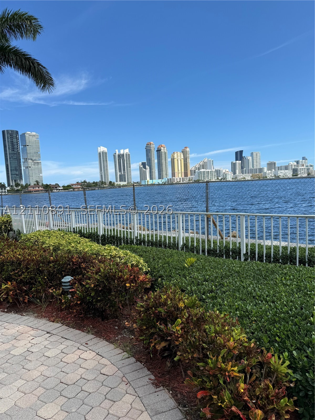 3600 Mystic Pointe Dr #1611, Aventura FL 33180