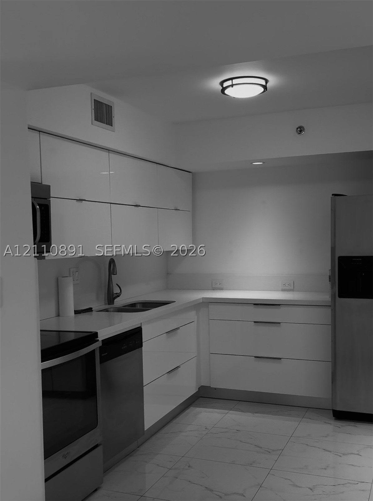 3600 Mystic Pointe Dr #1611, Aventura FL 33180