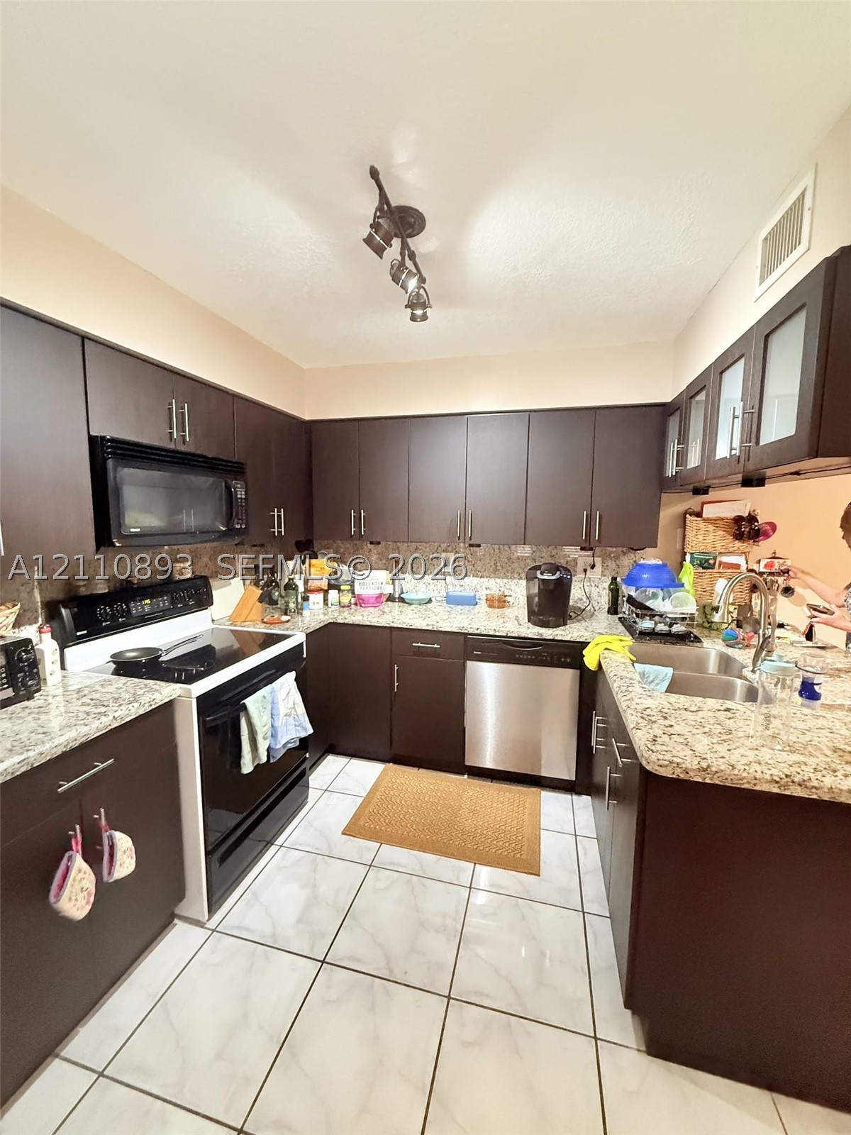 261 Navarre Ave #C-8, Coral Gables FL 33134