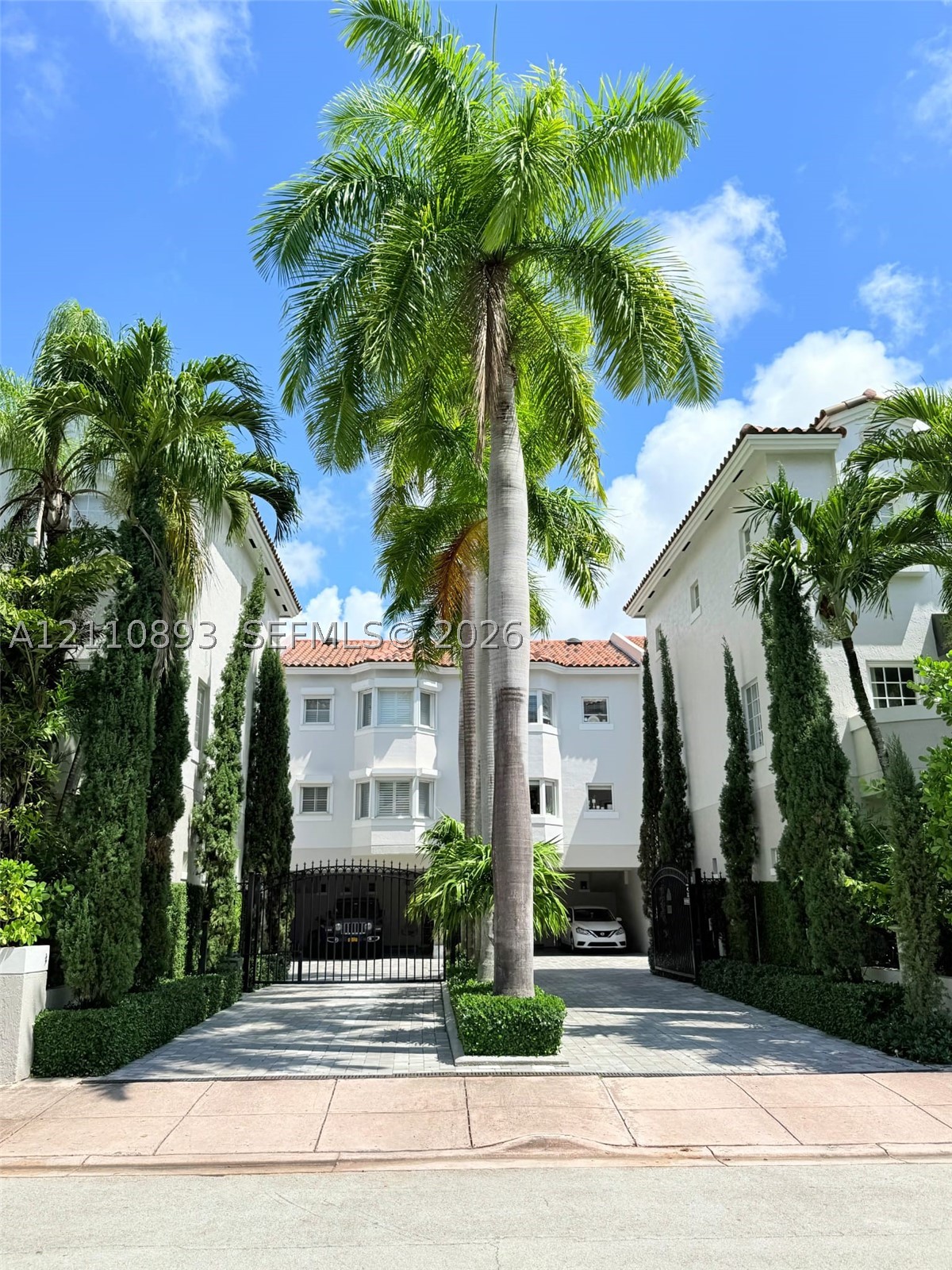 261 Navarre Ave #C-8, Coral Gables FL 33134