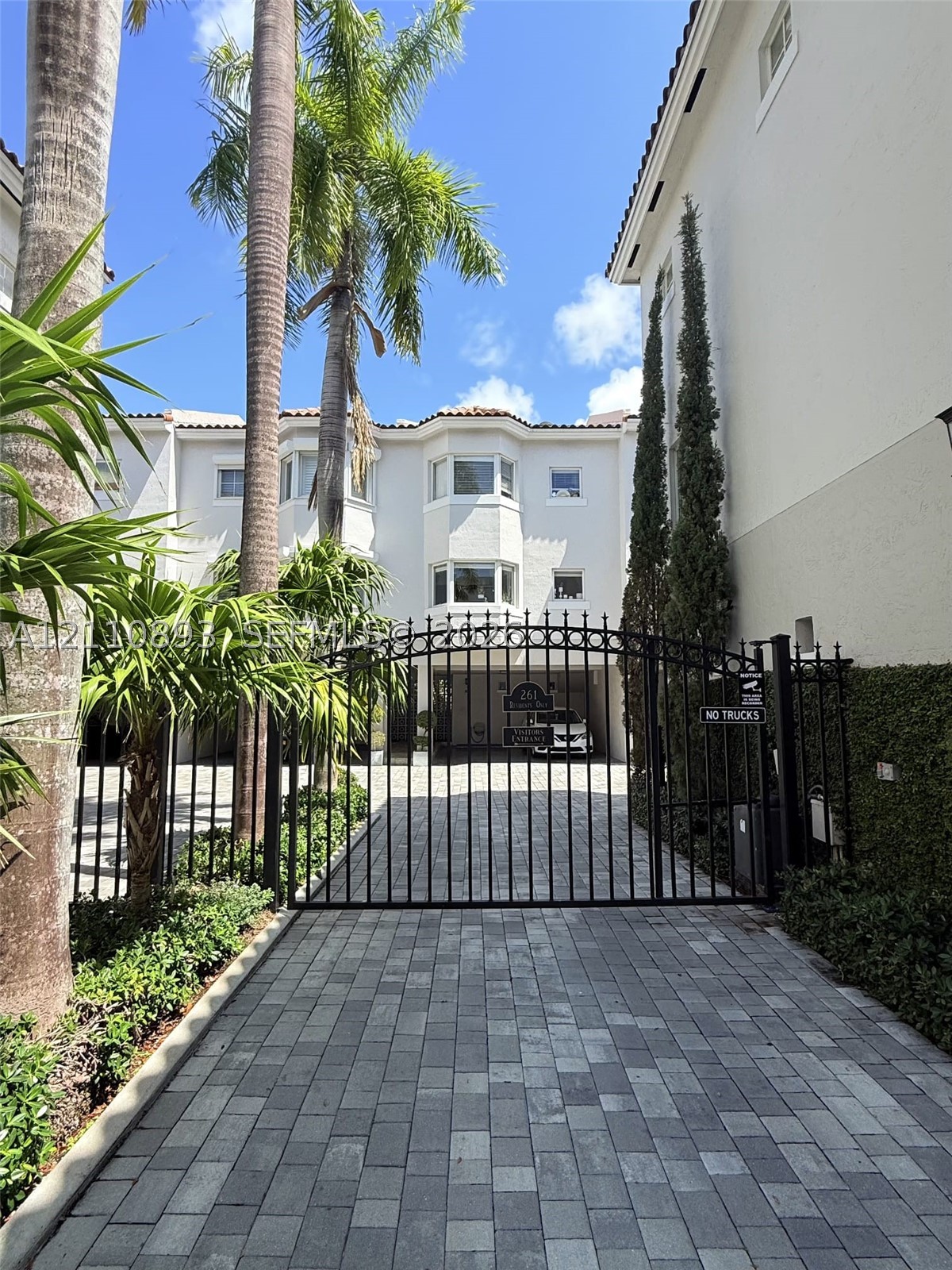 261 Navarre Ave #C-8, Coral Gables FL 33134