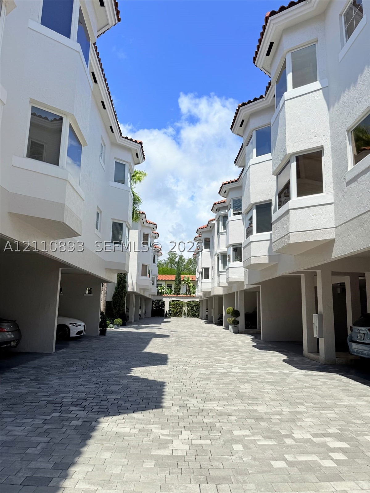 261 Navarre Ave #C-8, Coral Gables FL 33134