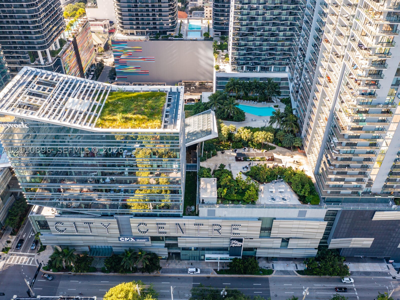 68 SE 6th St #1906, Miami FL 33131