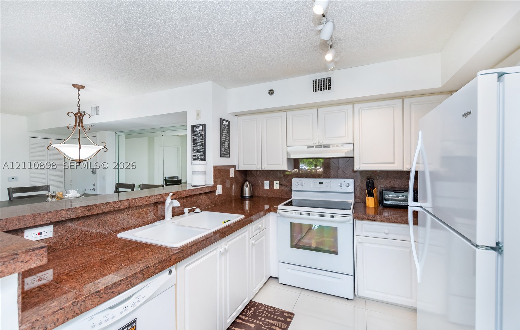19655 E Country Club Dr #6207, Aventura FL 33180