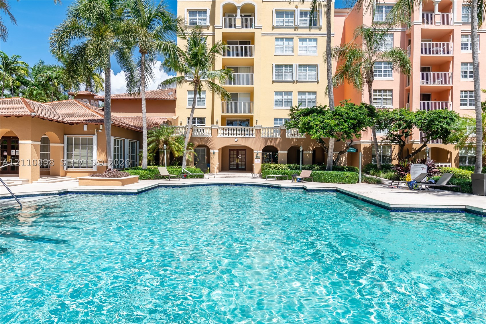 19655 E Country Club Dr #6207, Aventura FL 33180