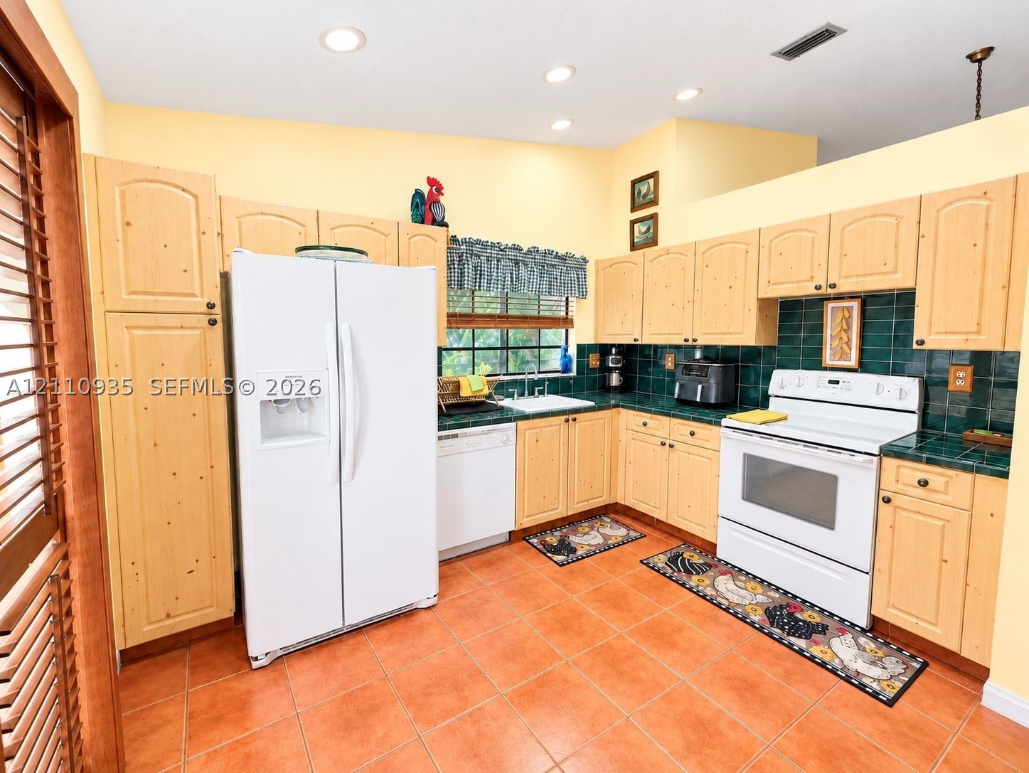 3530 Magellan Cir #618, Aventura FL 33180
