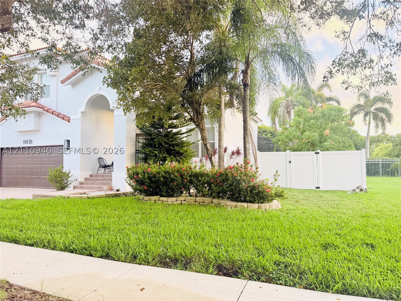 18438 NW 9th St #18438, Pembroke Pines FL 33029