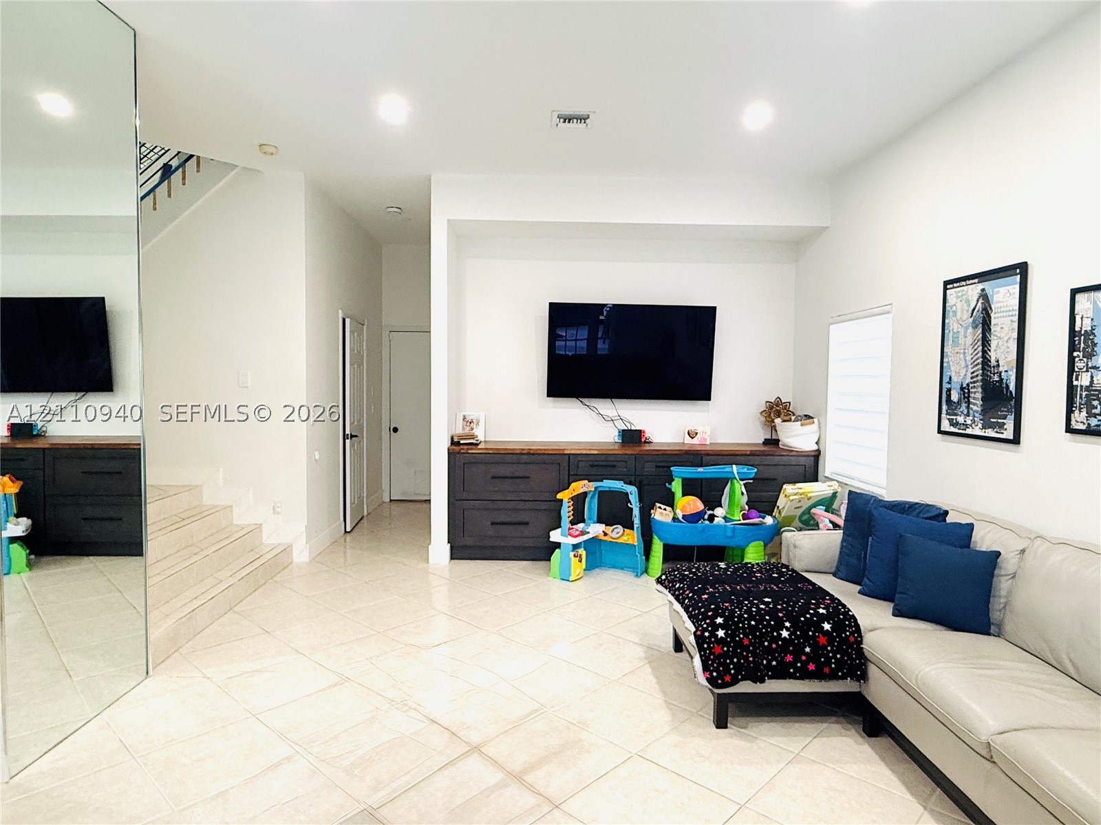 18438 NW 9th St #18438, Pembroke Pines FL 33029