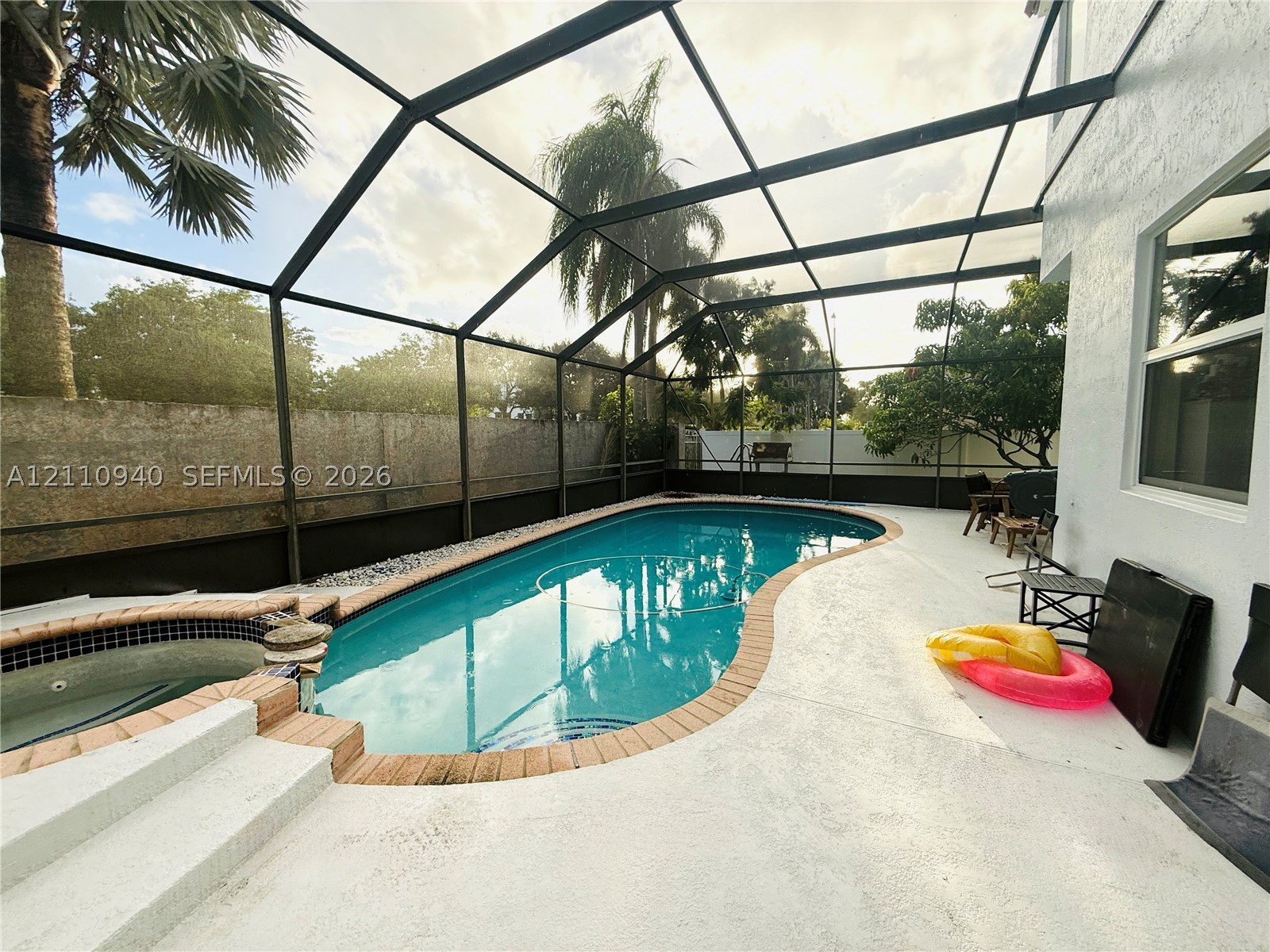 18438 NW 9th St #18438, Pembroke Pines FL 33029