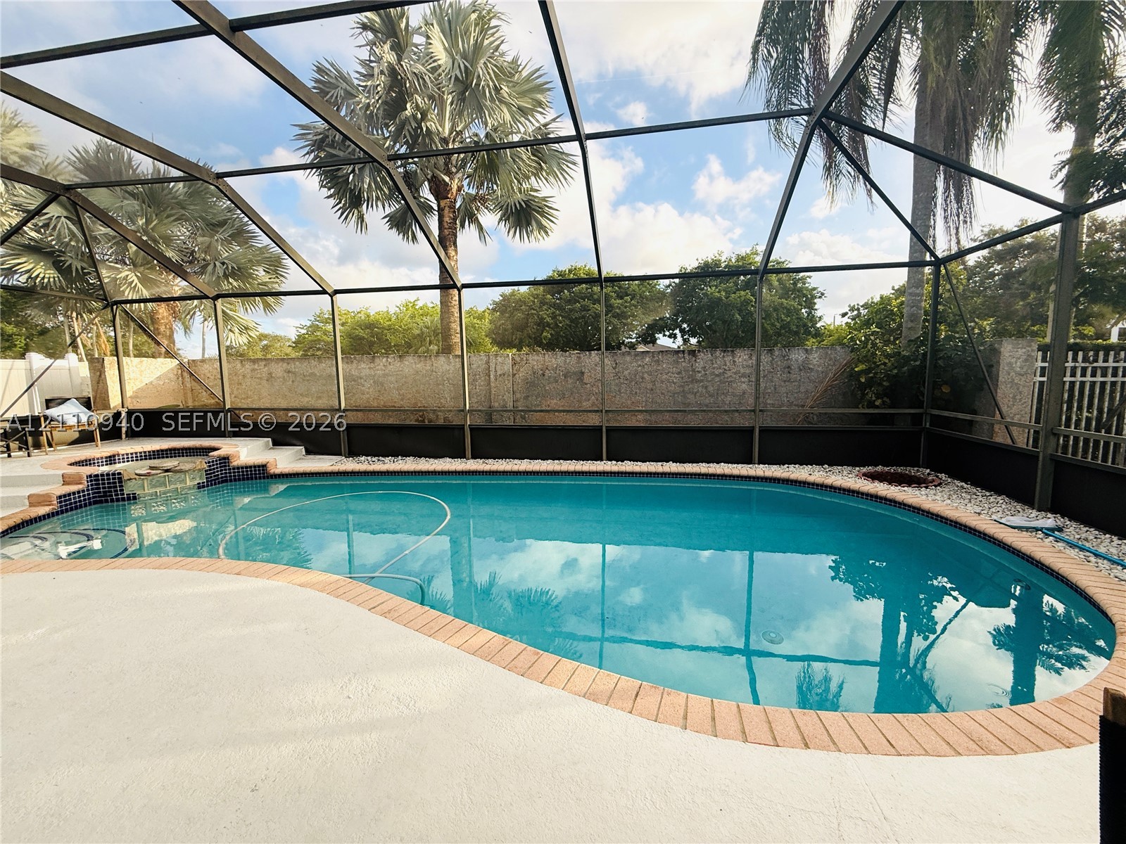 18438 NW 9th St #18438, Pembroke Pines FL 33029