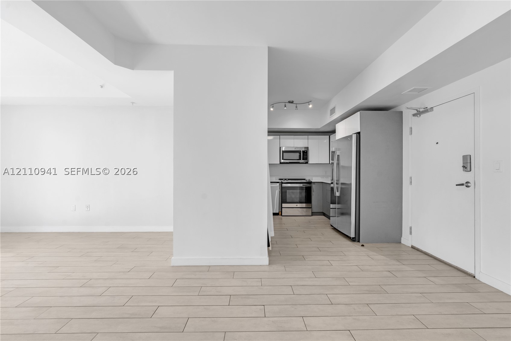 321 NE 26th St #907, Miami FL 33137