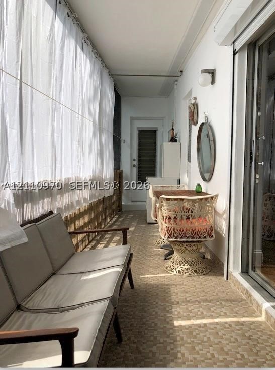 2858 Pine Tree Dr #8, Miami Beach FL 33140