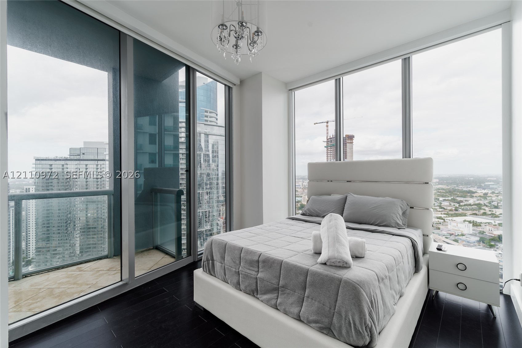888 Biscayne Blvd #4712, Miami FL 33132