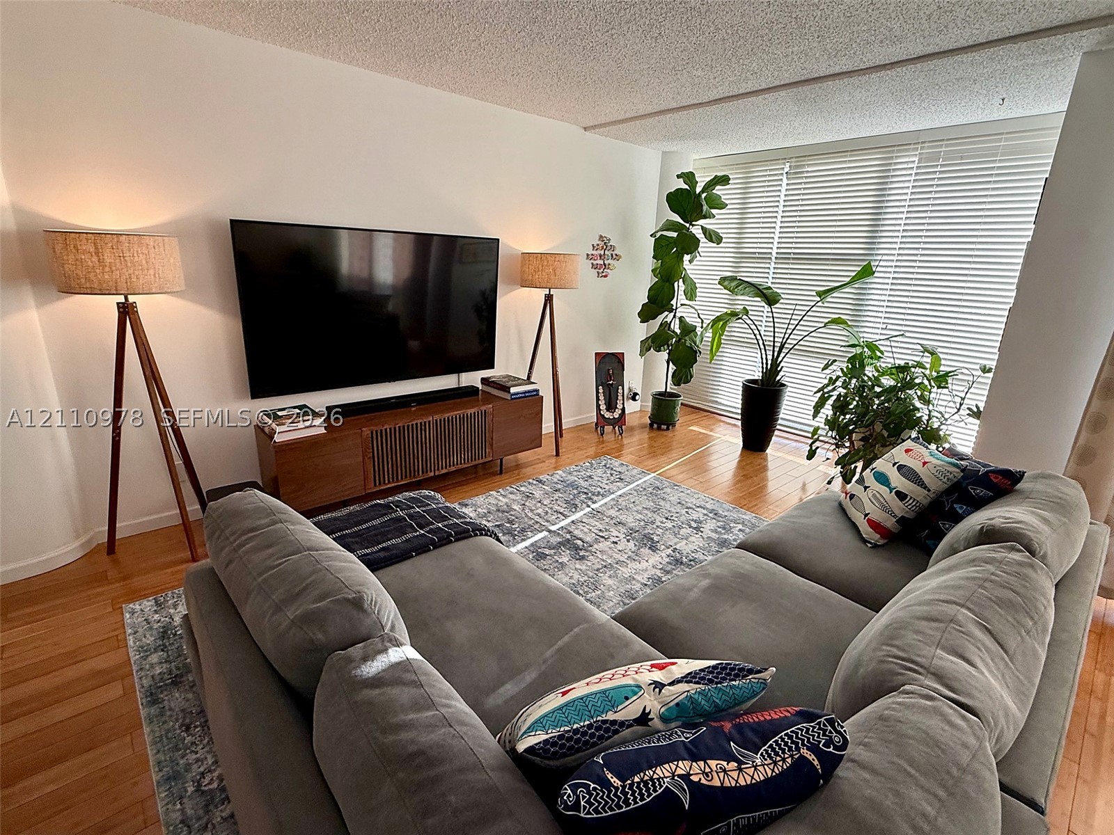 900 Bay Dr #225, Miami Beach FL 33141