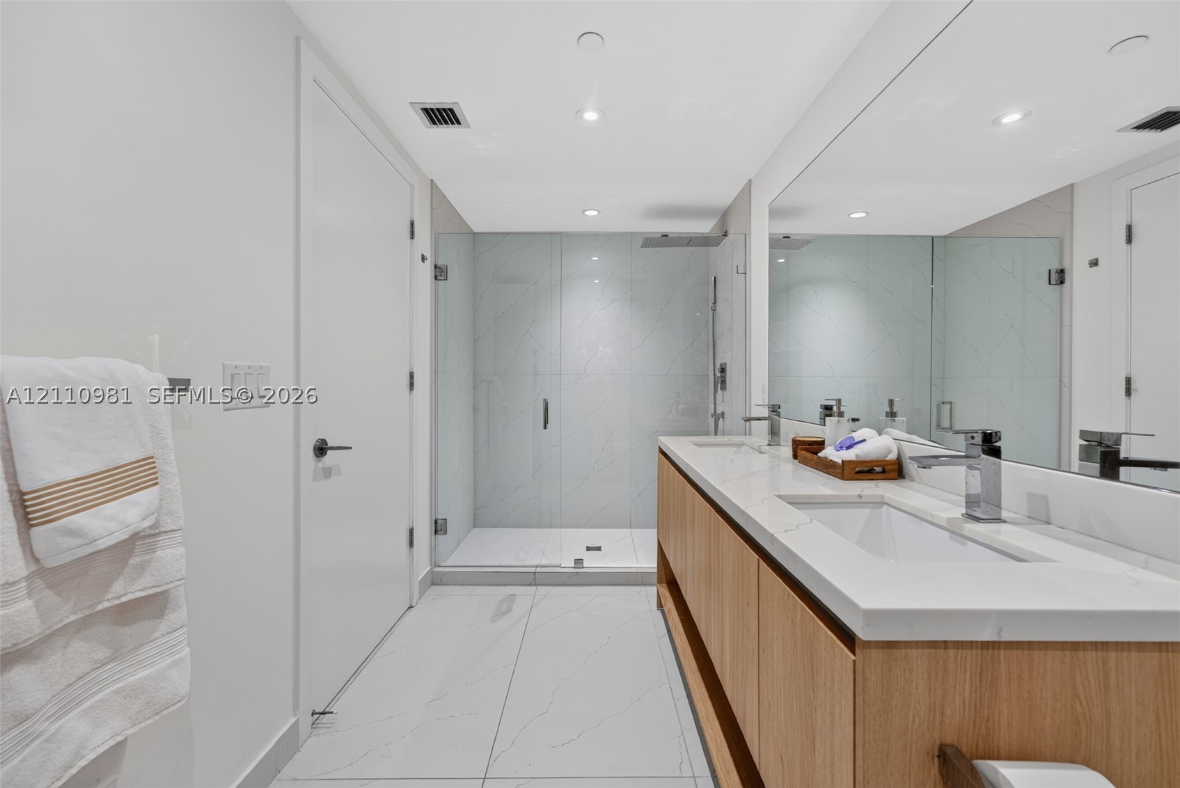9901 W Bay Harbor Dr #401, Bay Harbor Islands FL 33154