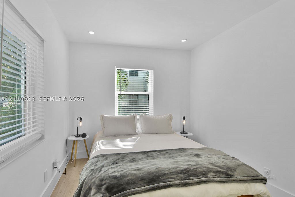 3521 SW 16th St #0, Miami FL 33145