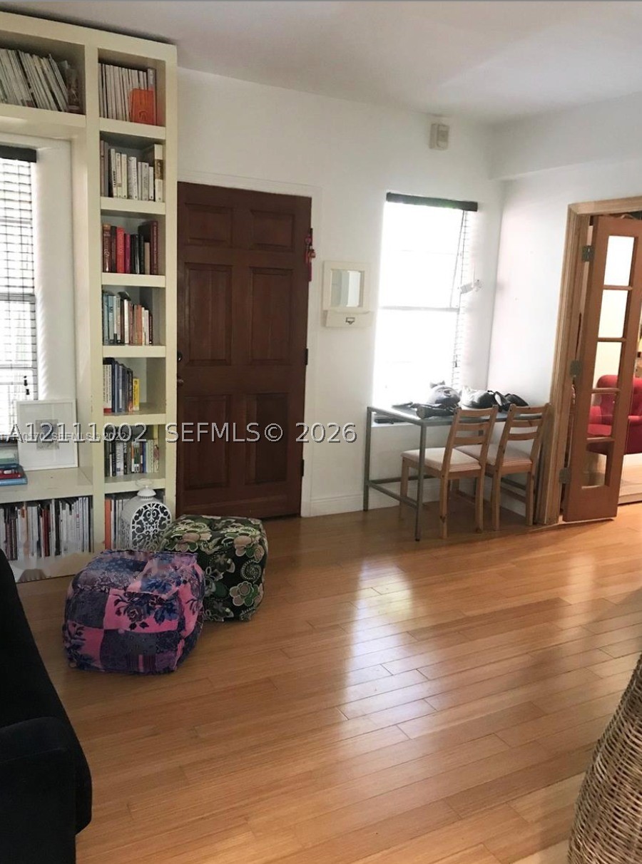 4812 Pine Tree Dr #208, Miami Beach FL 33140