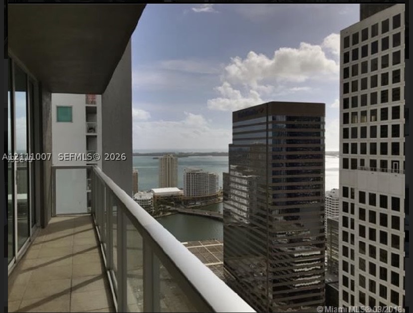 55 SE 6th St #3910, Miami FL 33131