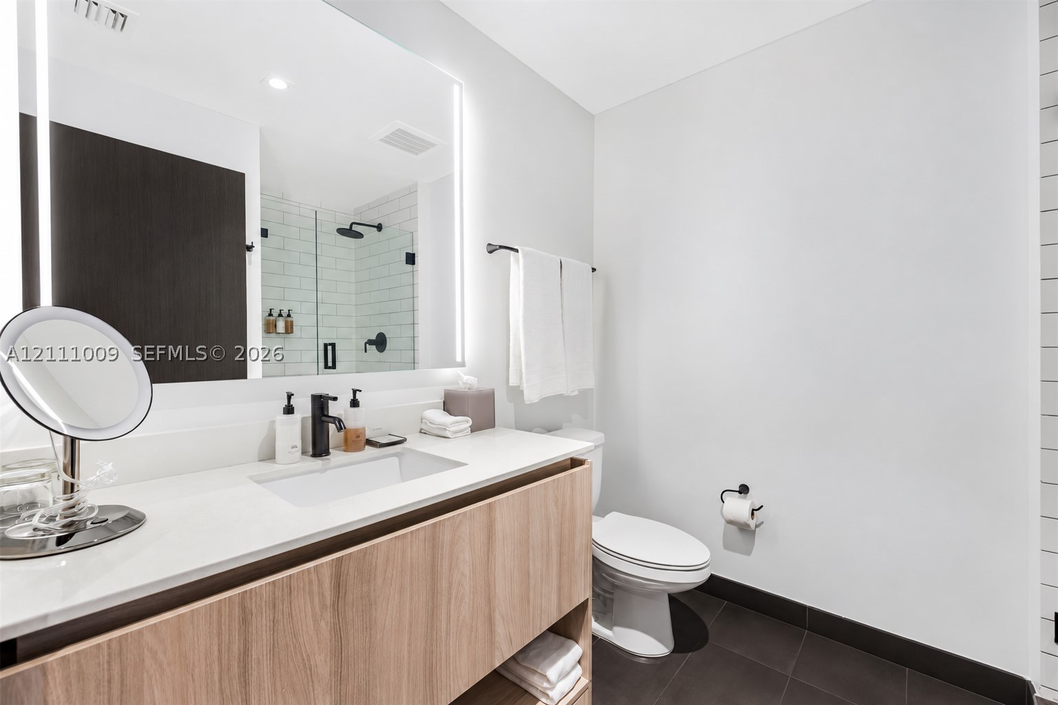 398 NE 5th St #4308, Miami FL 33132