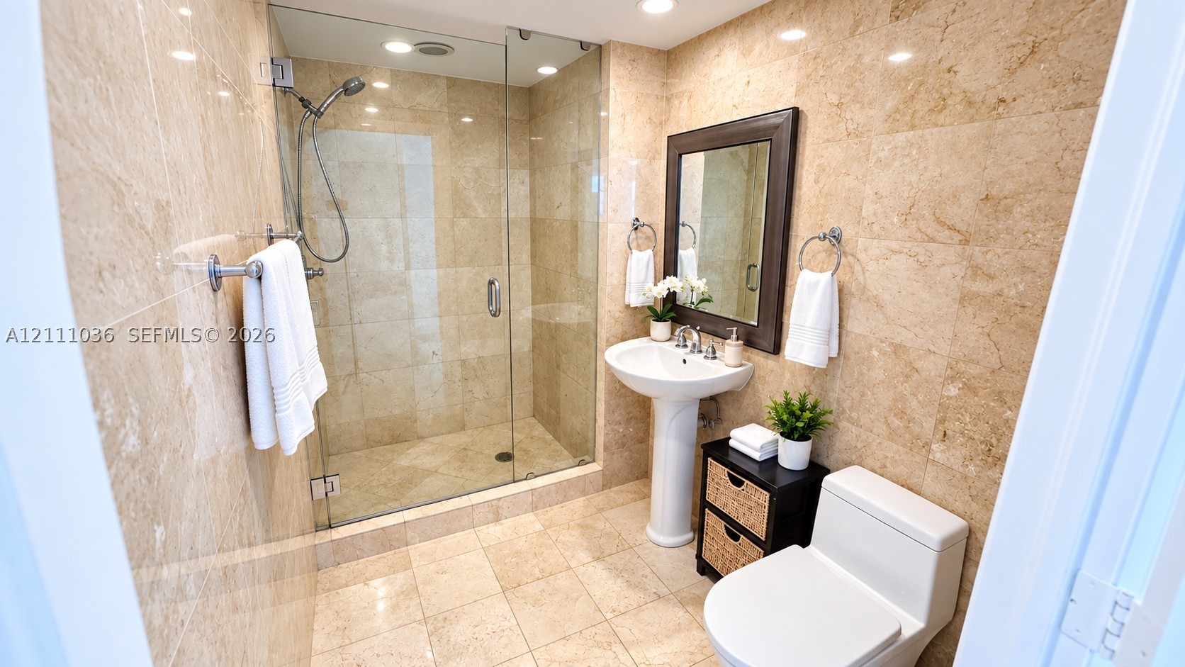 6365 Collins Ave #3811, Miami Beach FL 33141