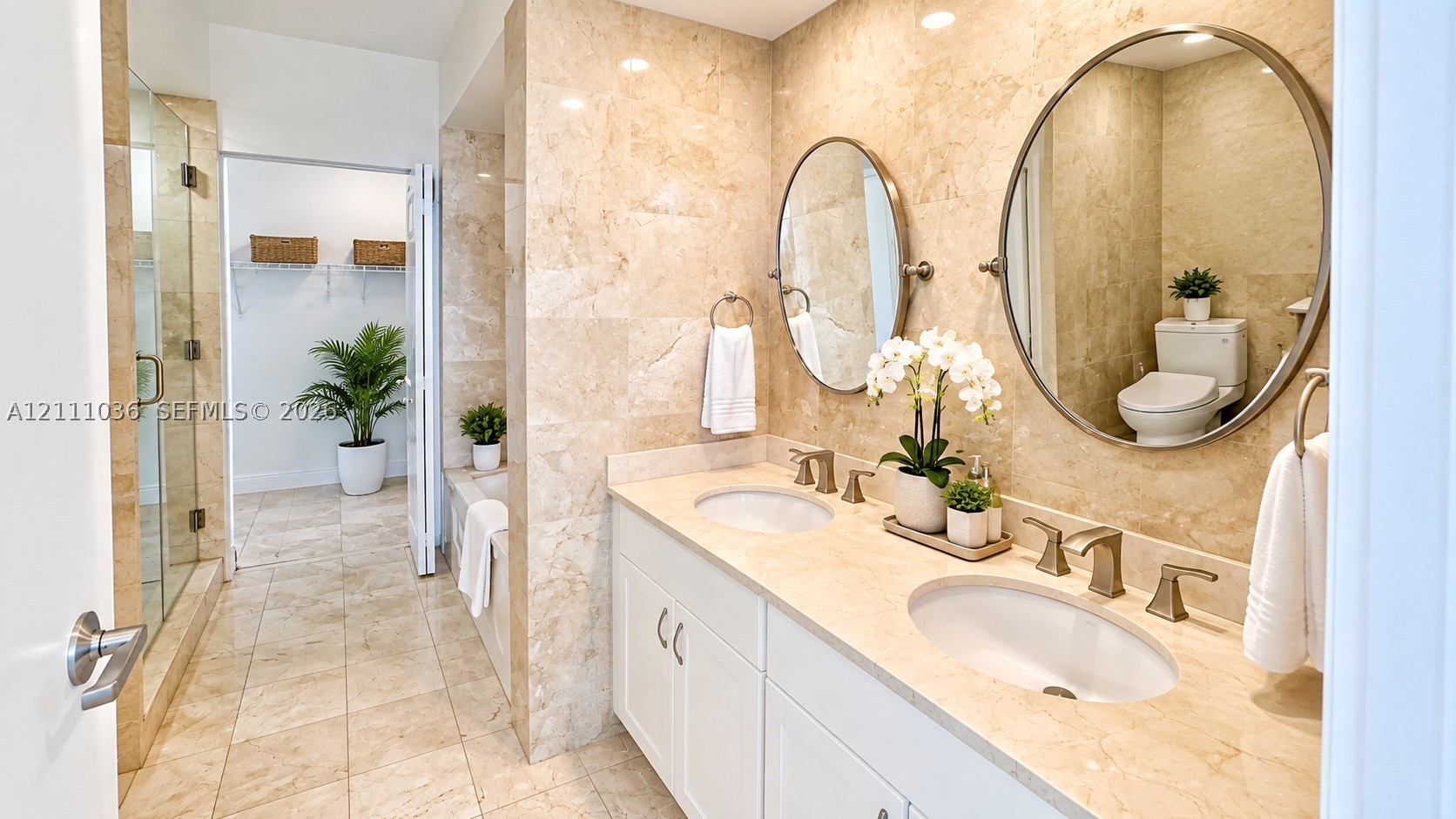 6365 Collins Ave #3811, Miami Beach FL 33141