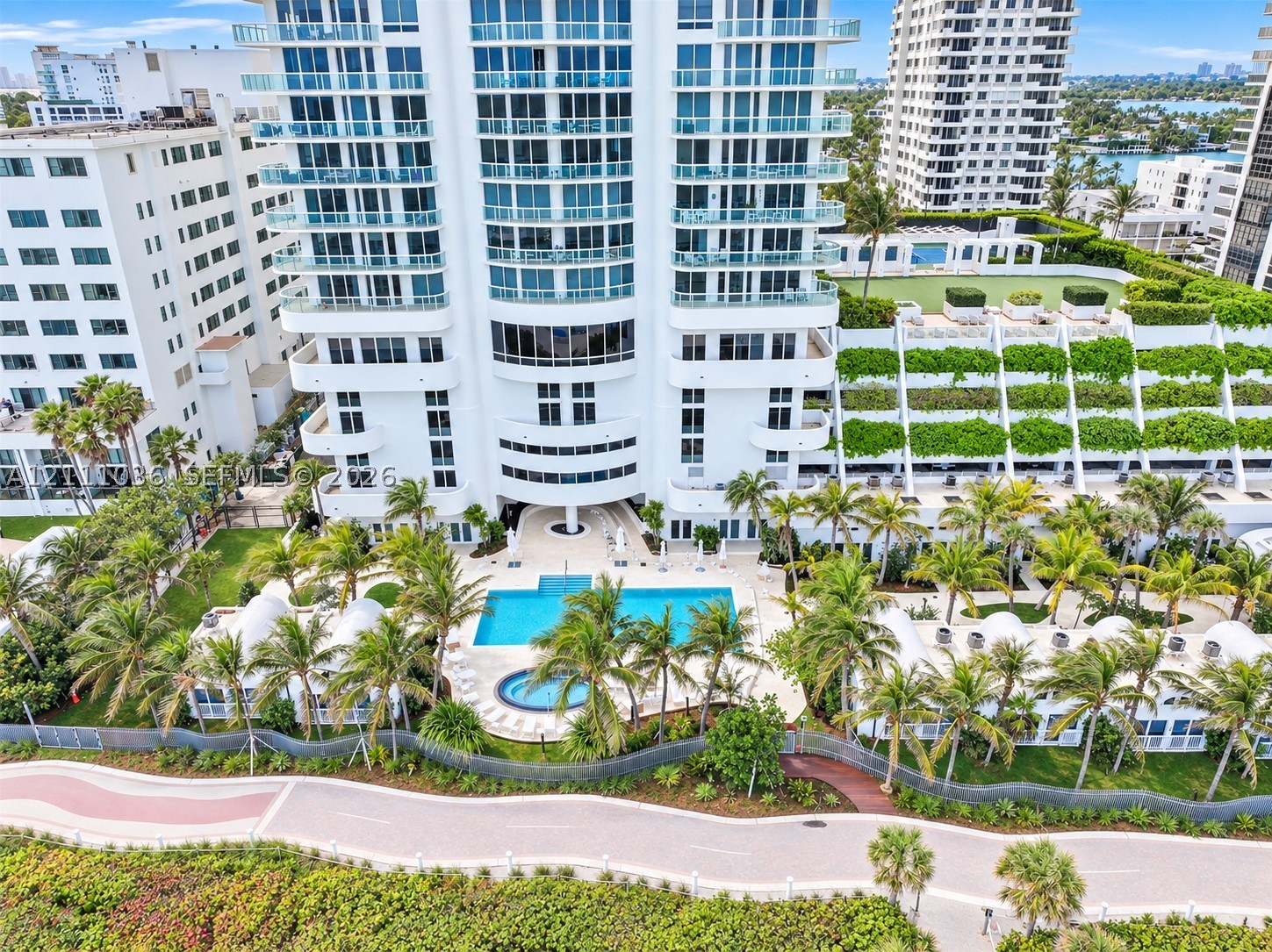 6365 Collins Ave #3811, Miami Beach FL 33141